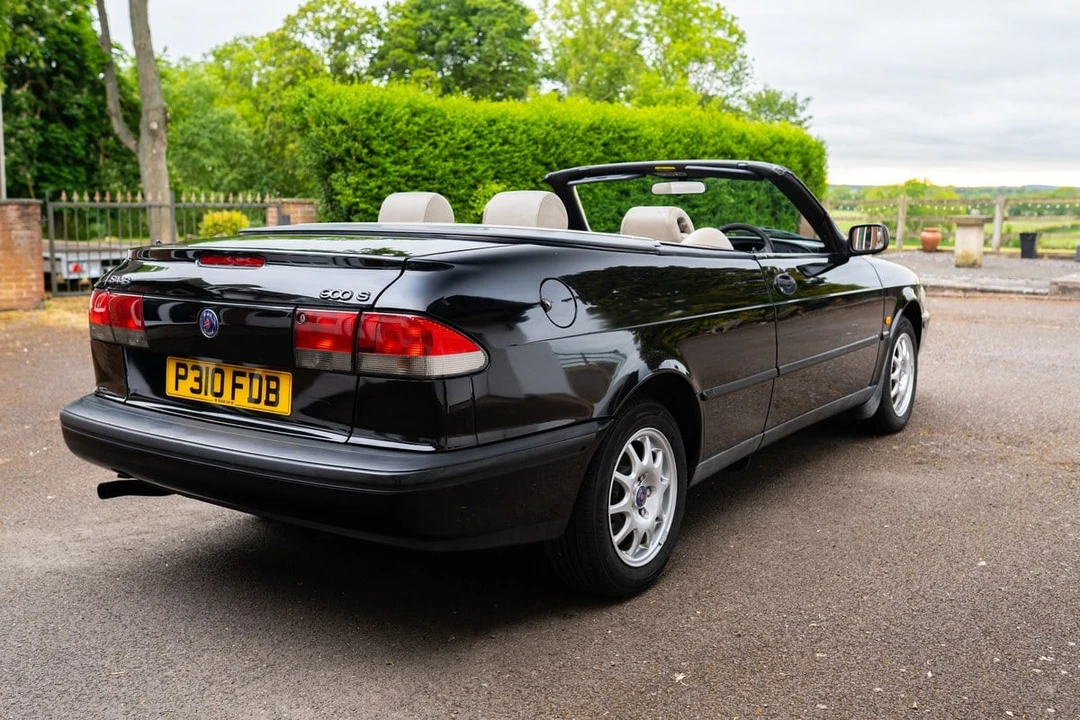 1996 Saab 900 2nd Gen - Image 5 of 30