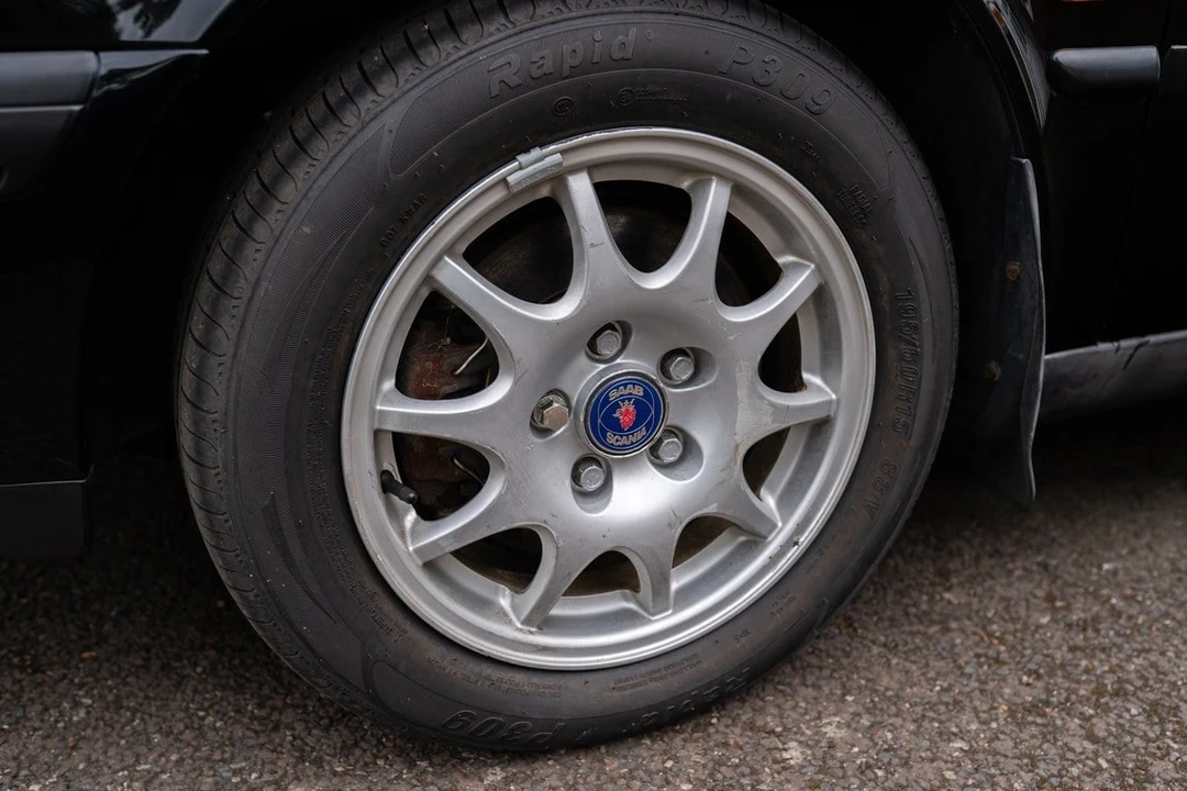 1996 Saab 900 2nd Gen - Image 20 of 30