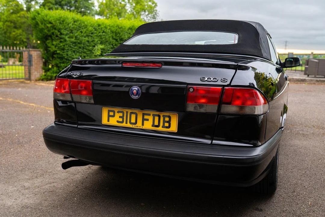 1996 Saab 900 2nd Gen - Image 13 of 30