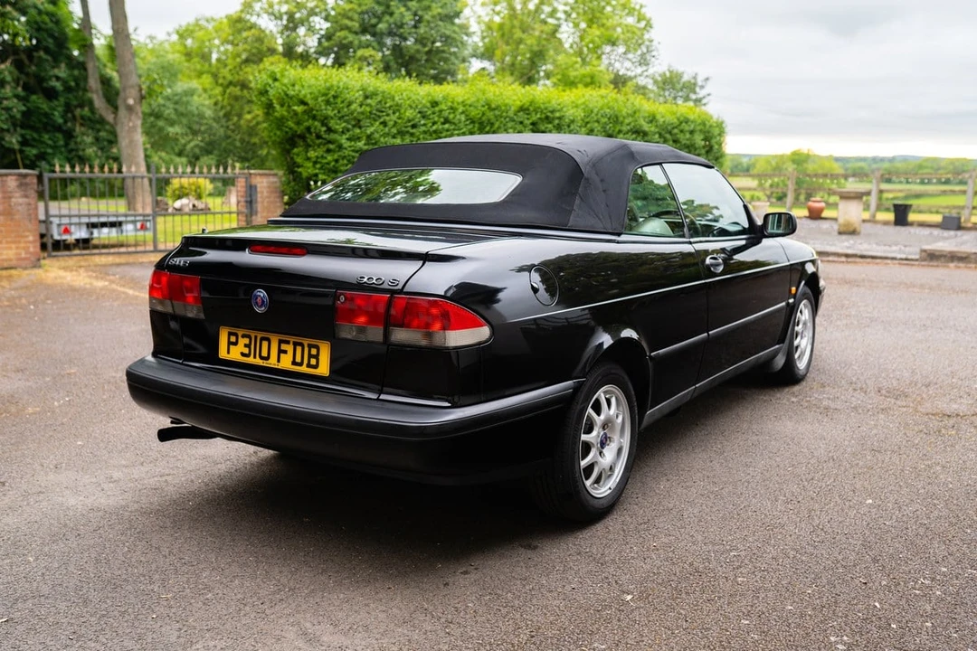 1996 Saab 900 2nd Gen - Image 10 of 30