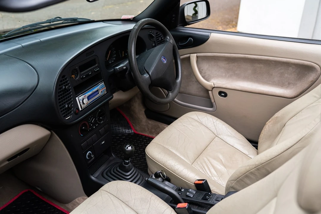 1996 Saab 900 2nd Gen - Image 24 of 30
