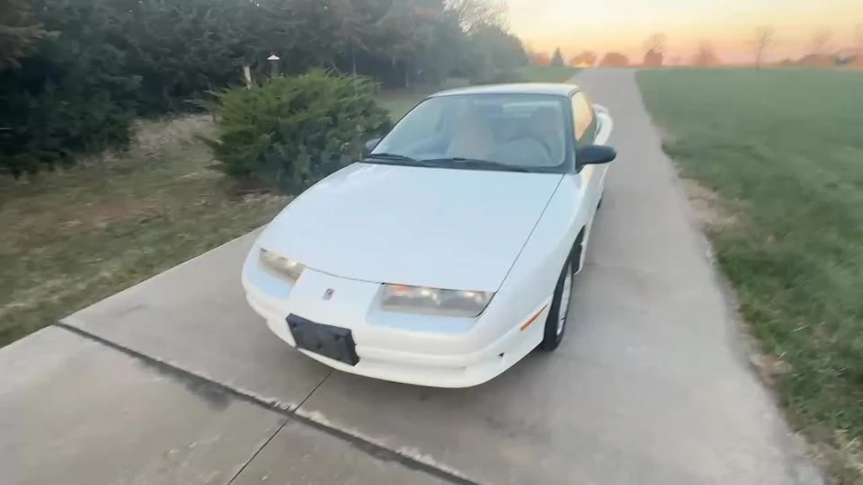 1996 Saturn - Image 6 of 6