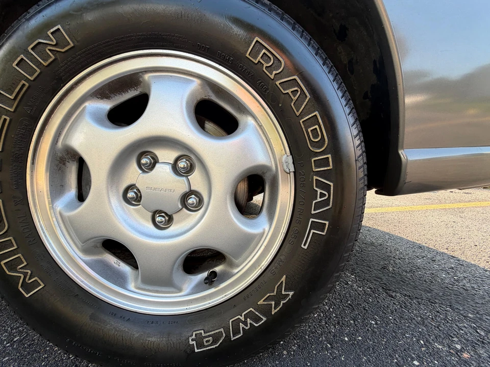 1996 Subaru Legacy 2nd Gen - Image 27 of 31