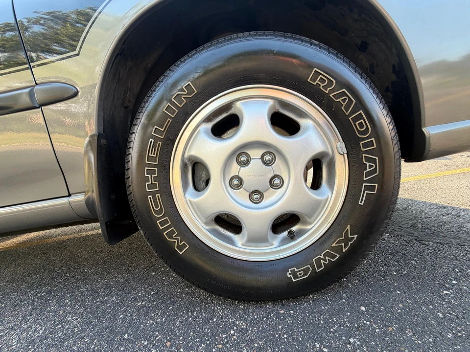 1996 Subaru Legacy 2nd Gen - Image 26 of 31