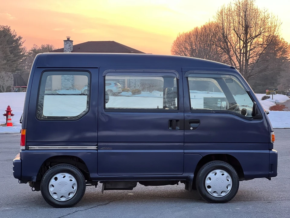 1996 Subaru Sambar 6th Gen - Image 10 of 21