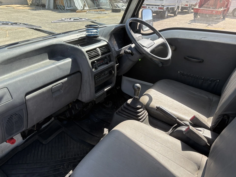 1996 Subaru Sambar 5th Gen - Image 21 of 31