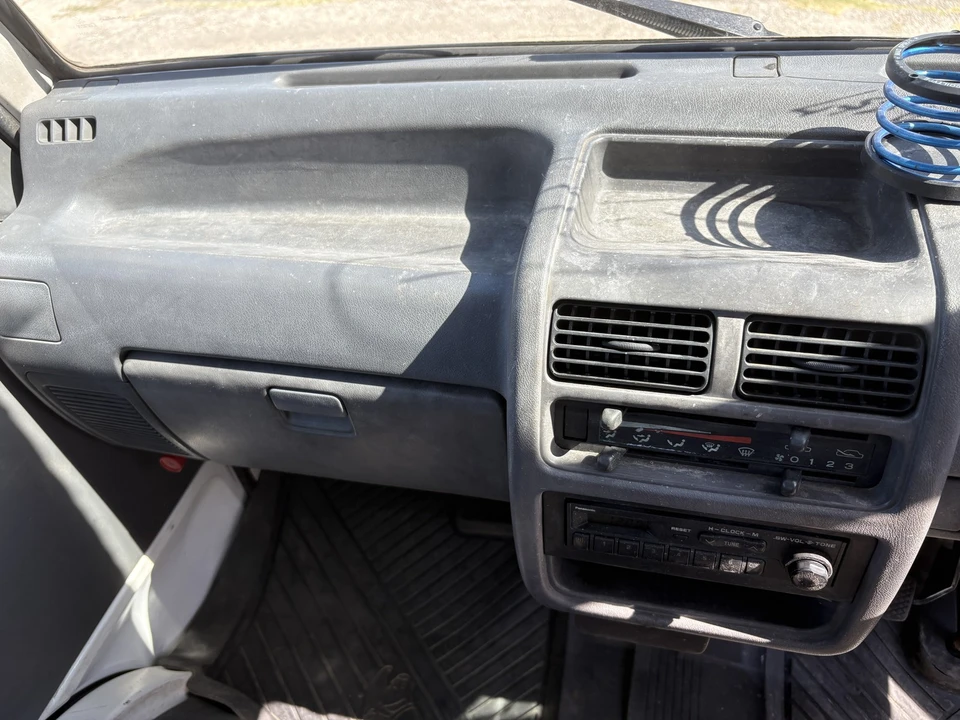 1996 Subaru Sambar 5th Gen - Image 19 of 31