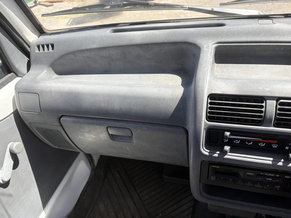 1996 Subaru Sambar 5th Gen - Image 16 of 31
