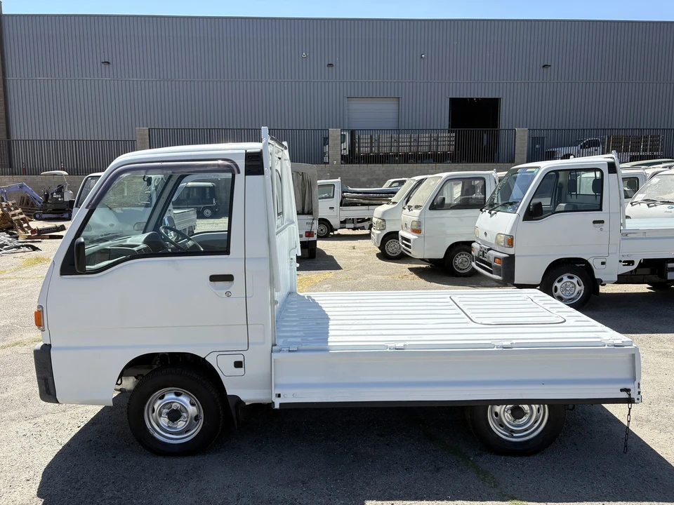 1996 Subaru Sambar 5th Gen - Image 9 of 31