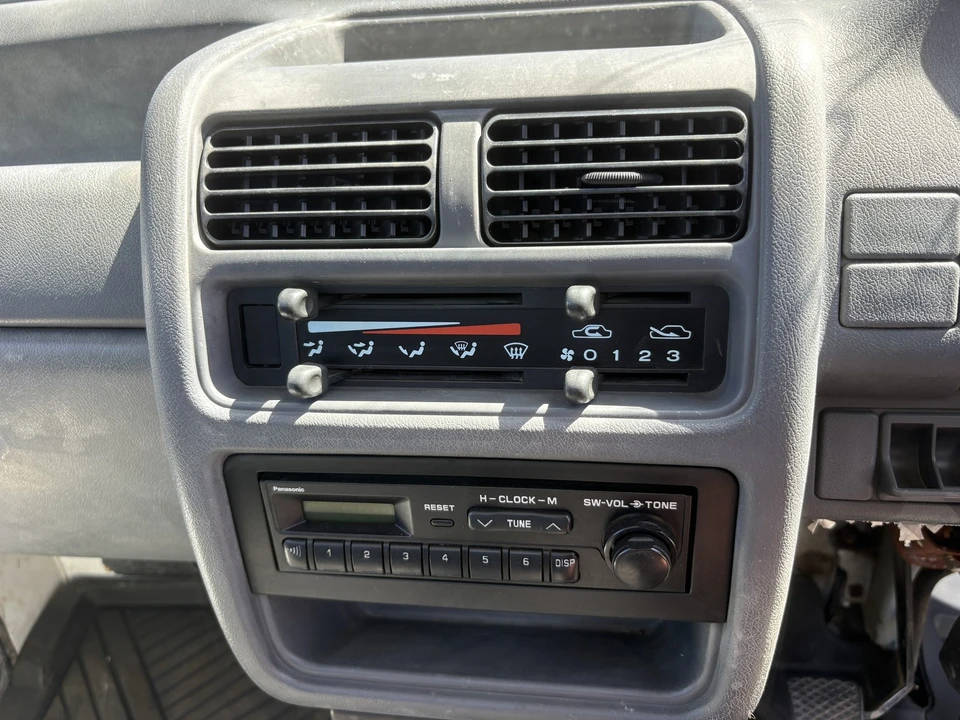 1996 Subaru Sambar 5th Gen - Image 14 of 31