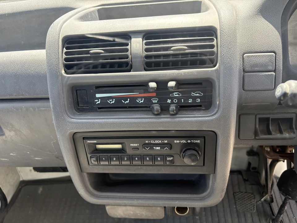 1996 Subaru Sambar 5th Gen - Image 17 of 31