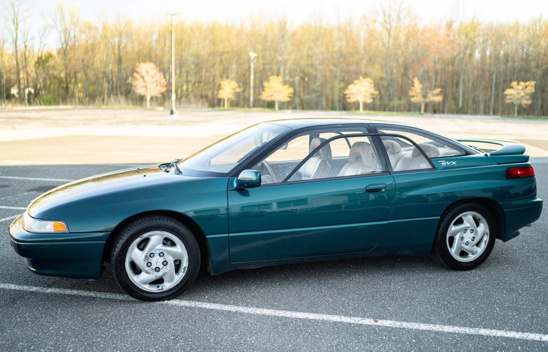 1996 Subaru SVX - Image 12 of 31