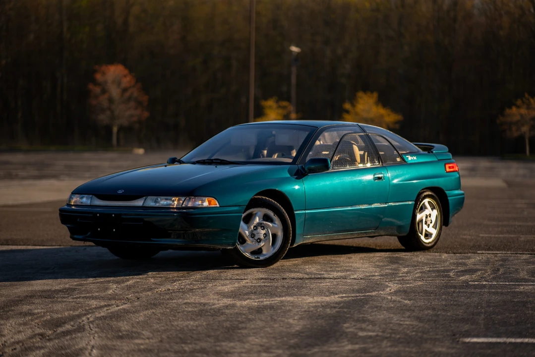 1996 Subaru SVX - Image 2 of 31