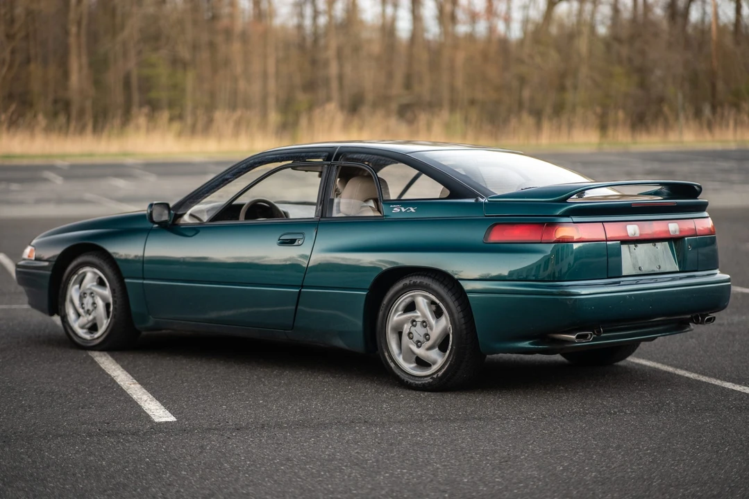 1996 Subaru SVX - Image 16 of 31