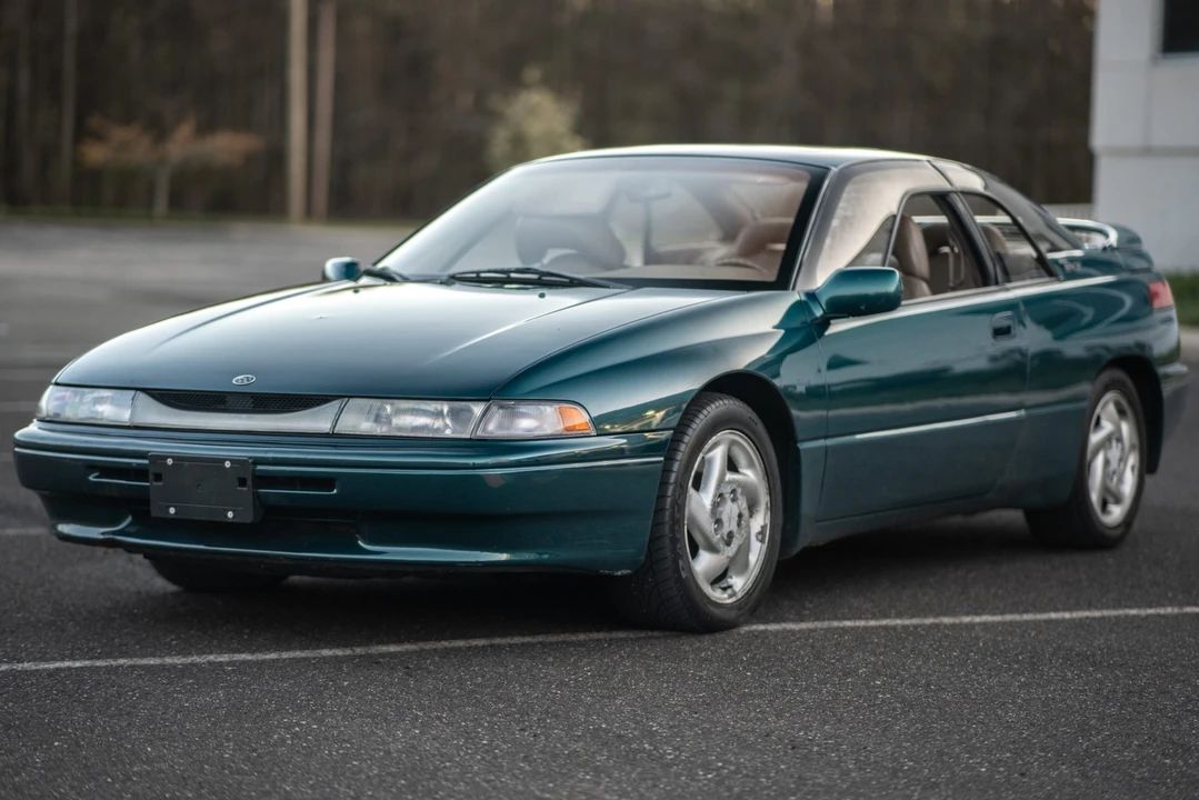 1996 Subaru SVX - Image 10 of 31