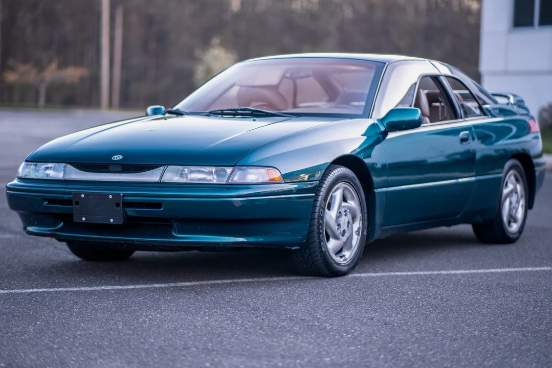 1996 Subaru SVX - Image 11 of 31