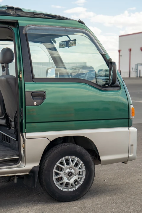1996 Subaru Sambar 5th Gen - Image 10 of 27
