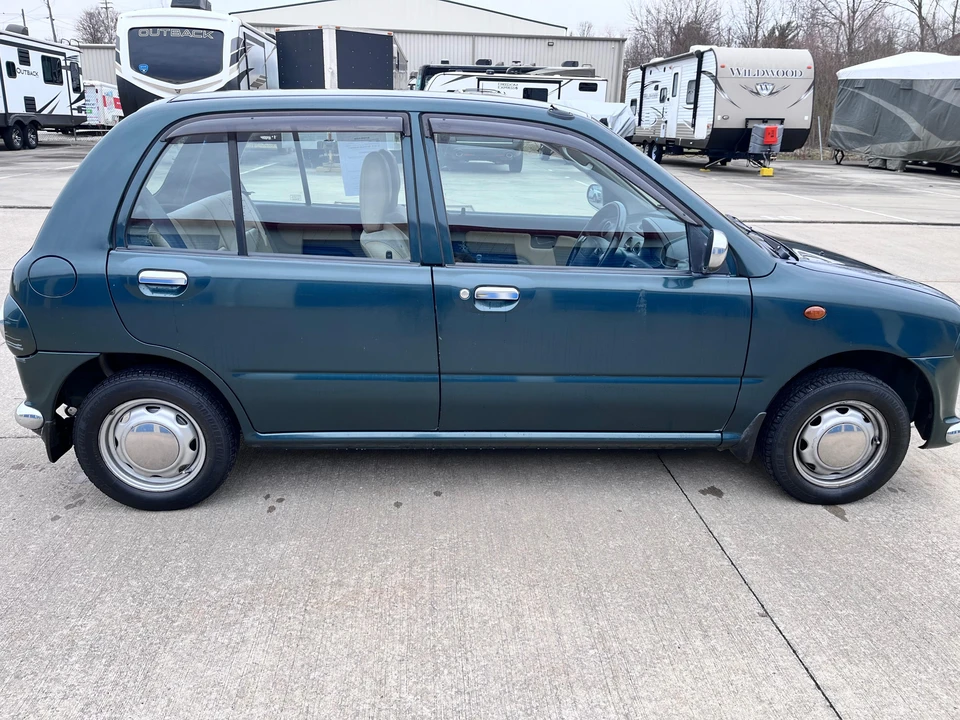 1996 Subaru Vivio - Image 8 of 31