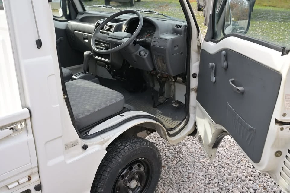 1996 Subaru Sambar 5th Gen - Image 8 of 18