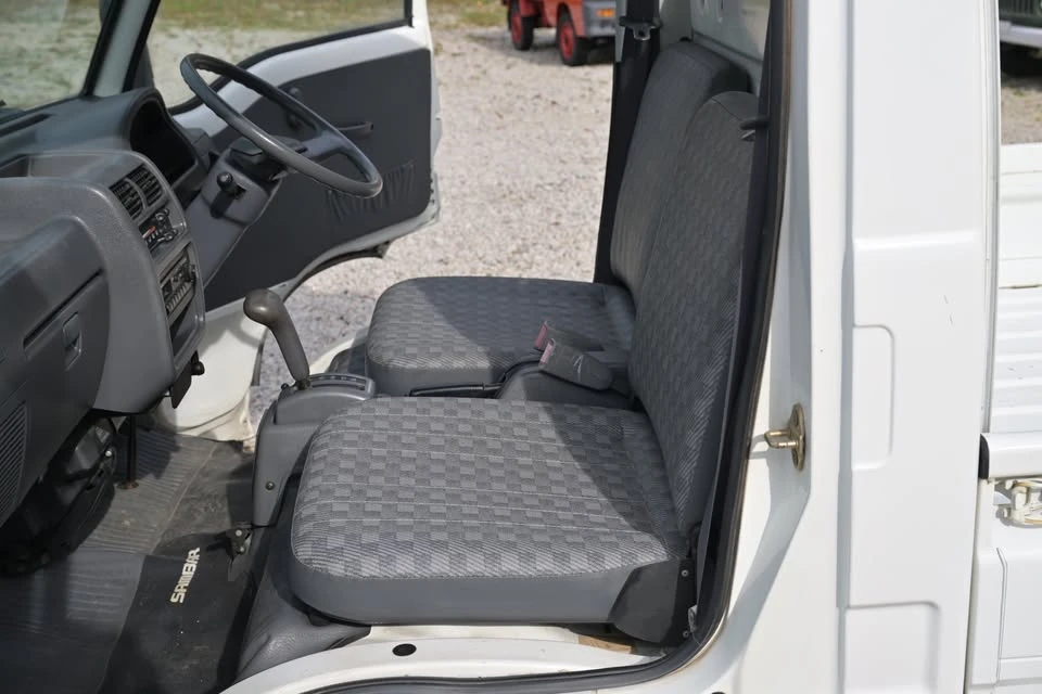 1996 Subaru Sambar 5th Gen - Image 14 of 18