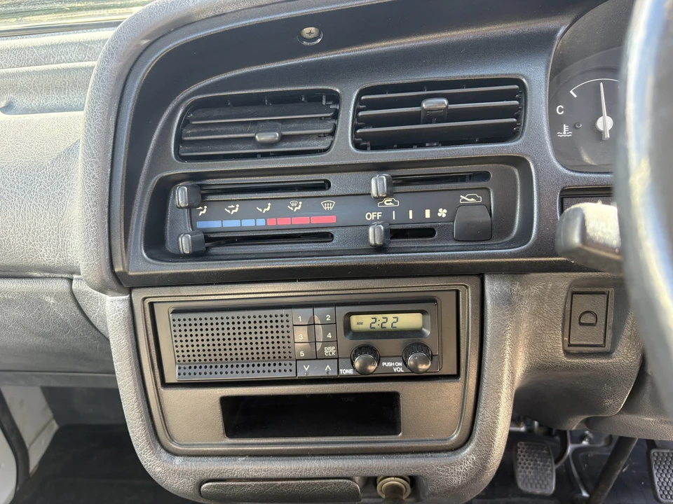 1996 Suzuki Carry & Every 9th Gen - Image 18 of 31