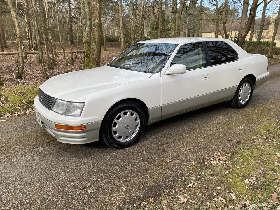 1996 Toyota Celsior 1st Gen - Image 15 of 31