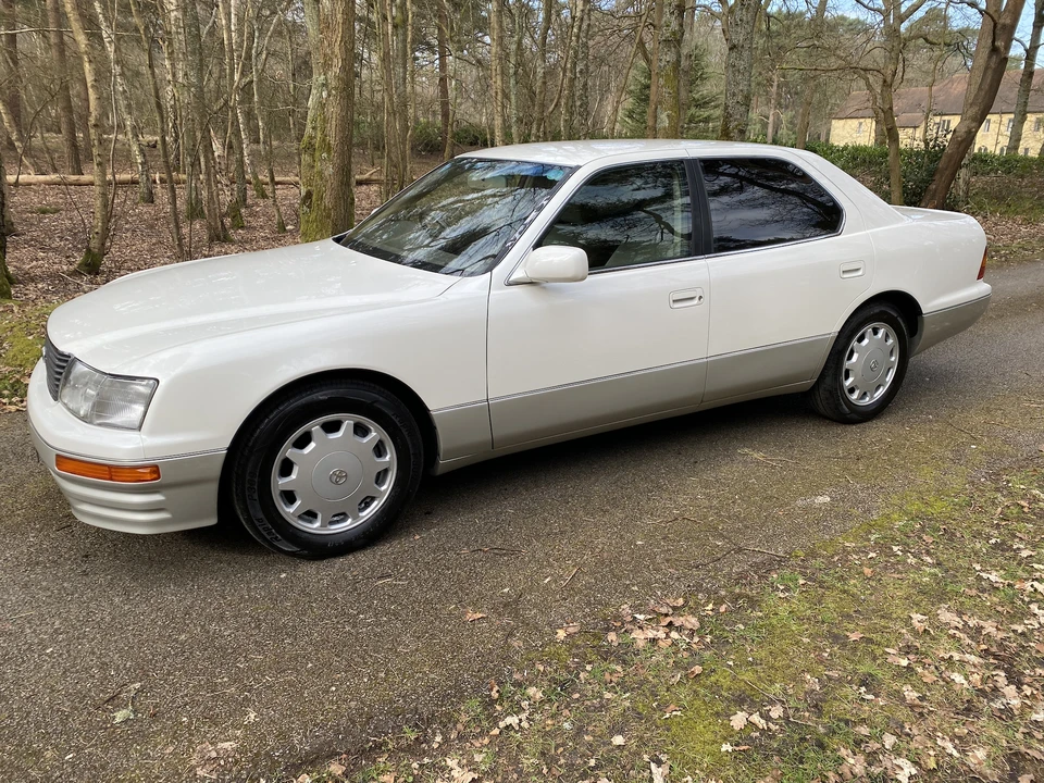 1996 Toyota Celsior 1st Gen - Image 16 of 31