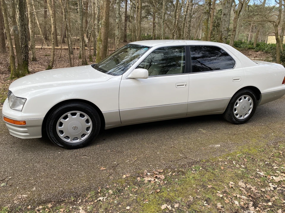 1996 Toyota Celsior 1st Gen - Image 17 of 31