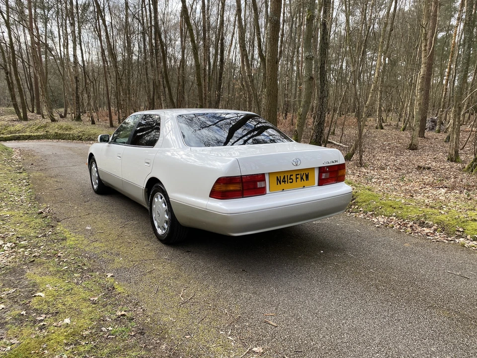 1996 Toyota Celsior 1st Gen - Image 24 of 31