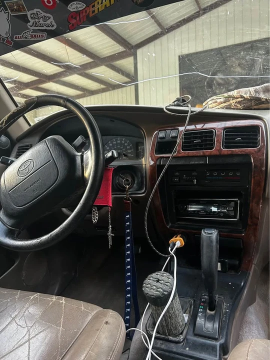 1996 Toyota 4Runner 3rd Gen - Image 9 of 13