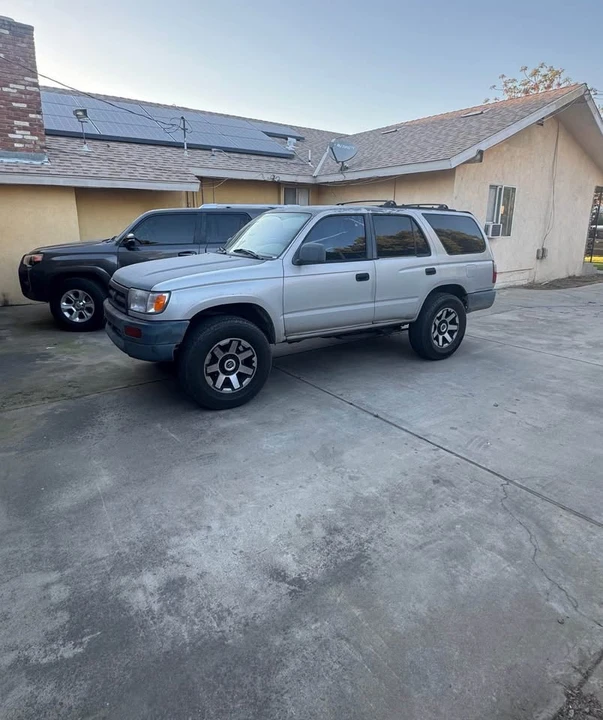 1996 Toyota 4Runner 3rd Gen - Image 2 of 3