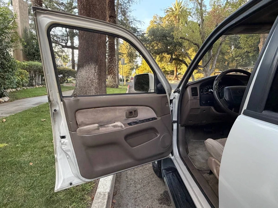 1996 Toyota 4Runner 3rd Gen - Image 9 of 20