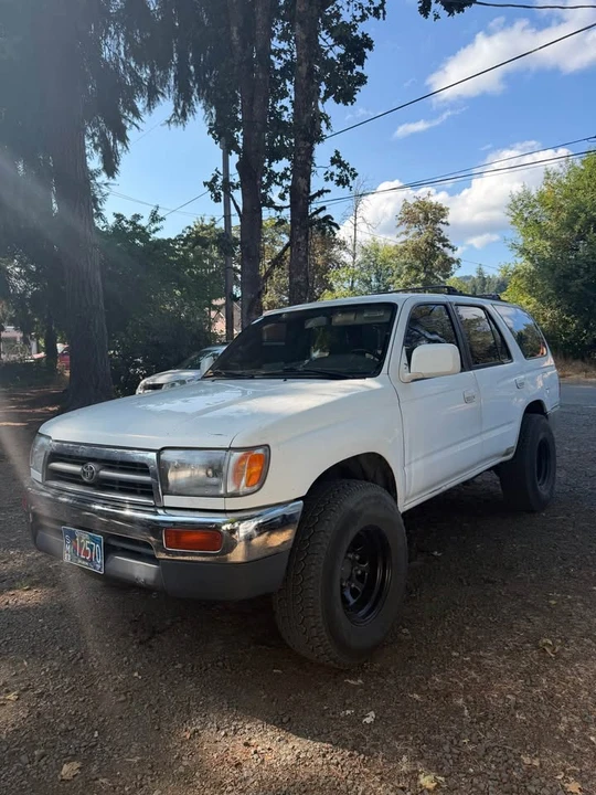 1996 Toyota 4Runner 3rd Gen - Image 2 of 8