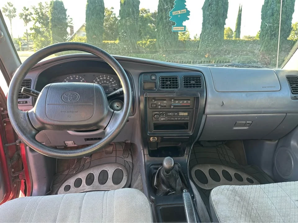 1996 Toyota 4Runner 3rd Gen - Image 2 of 2