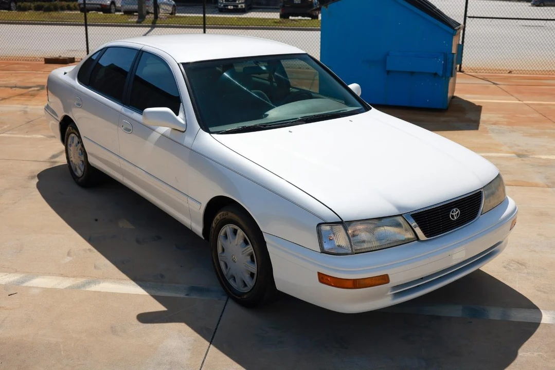 1996 Toyota Avalon 1st Gen - Image 15 of 21