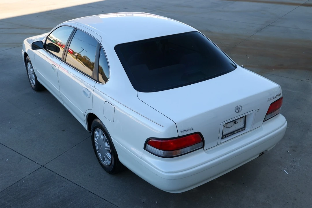 1996 Toyota Avalon 1st Gen - Image 5 of 21