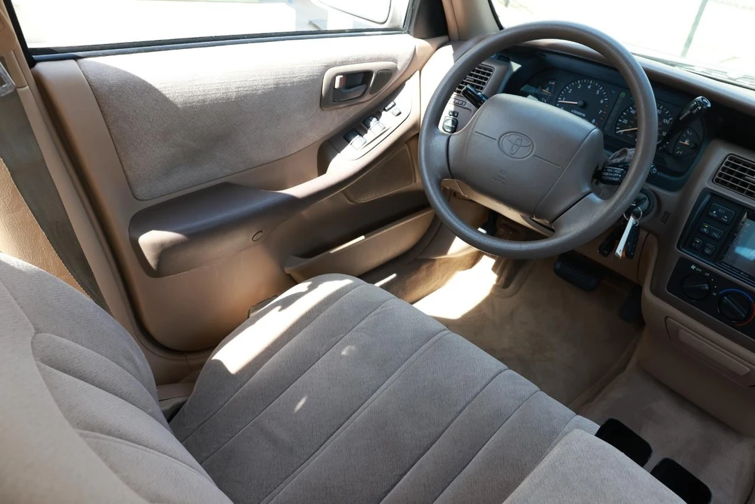 1996 Toyota Avalon 1st Gen - Image 19 of 21