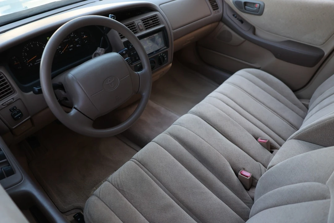1996 Toyota Avalon 1st Gen - Image 4 of 21
