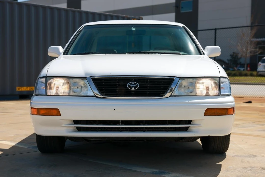 1996 Toyota Avalon 1st Gen - Image 16 of 21