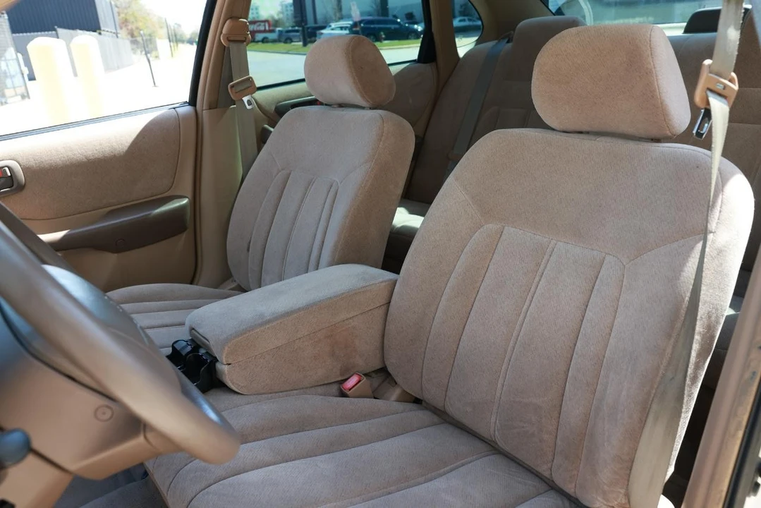 1996 Toyota Avalon 1st Gen - Image 6 of 21