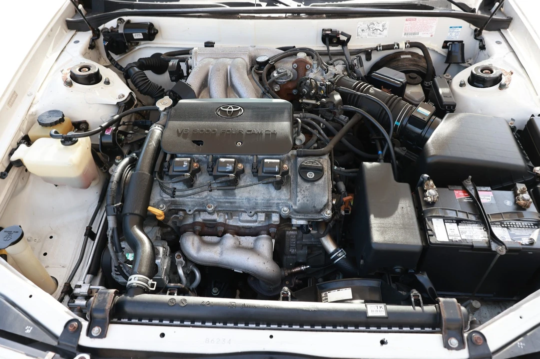 1996 Toyota Avalon 1st Gen - Image 6 of 7