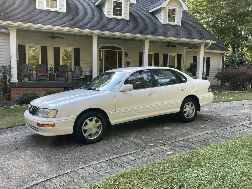 1996 Toyota Avalon 1st Gen - Image 7 of 31