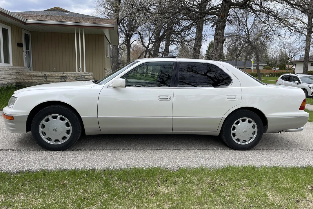 1996 Toyota Celsior 2nd Gen - Image 3 of 31