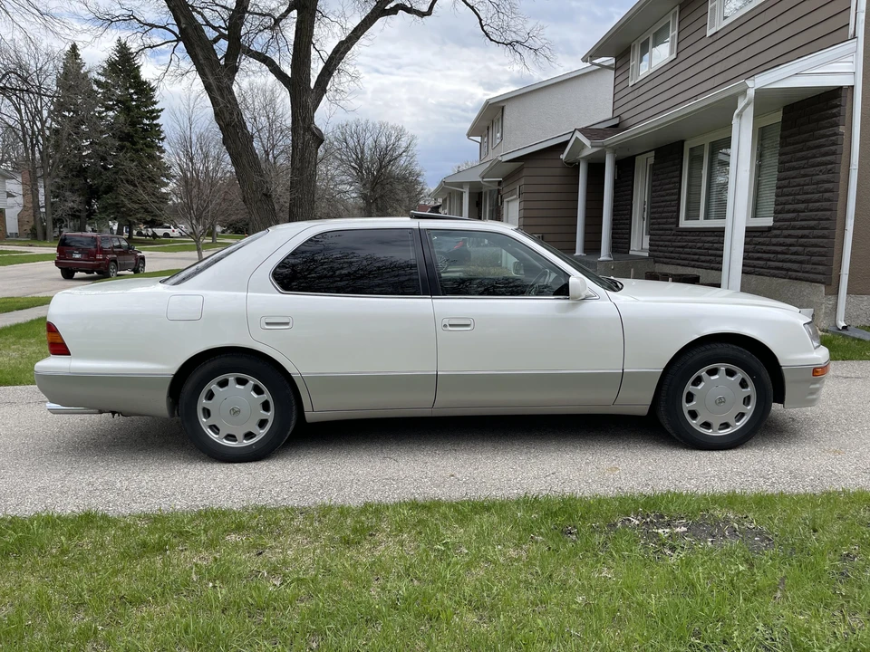 1996 Toyota Celsior 2nd Gen - Image 15 of 31