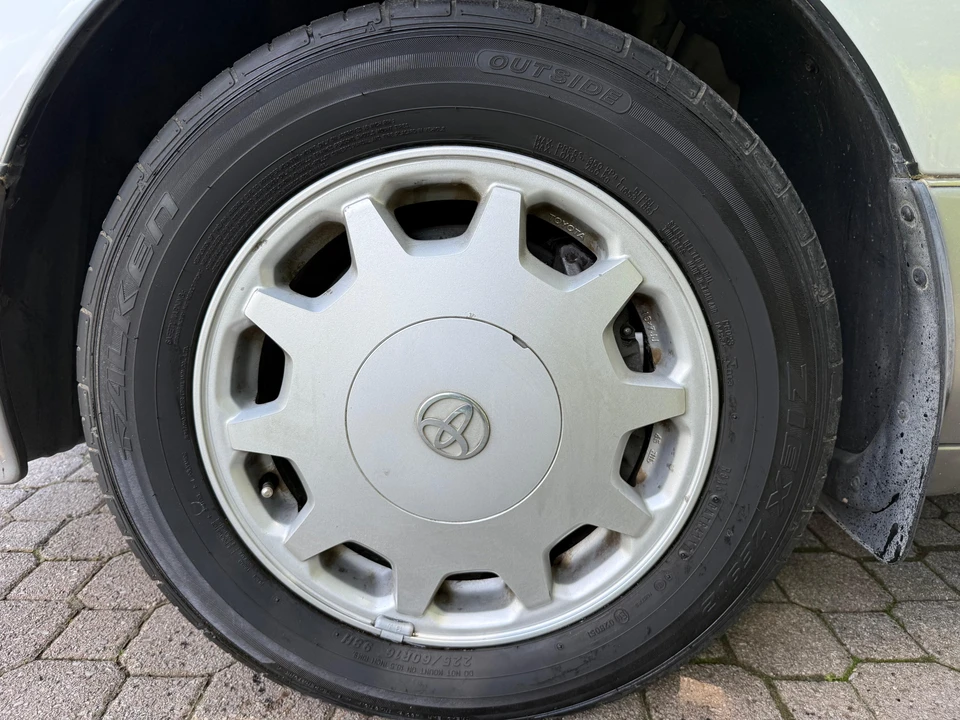 1996 Toyota Celsior 2nd Gen - Image 20 of 31