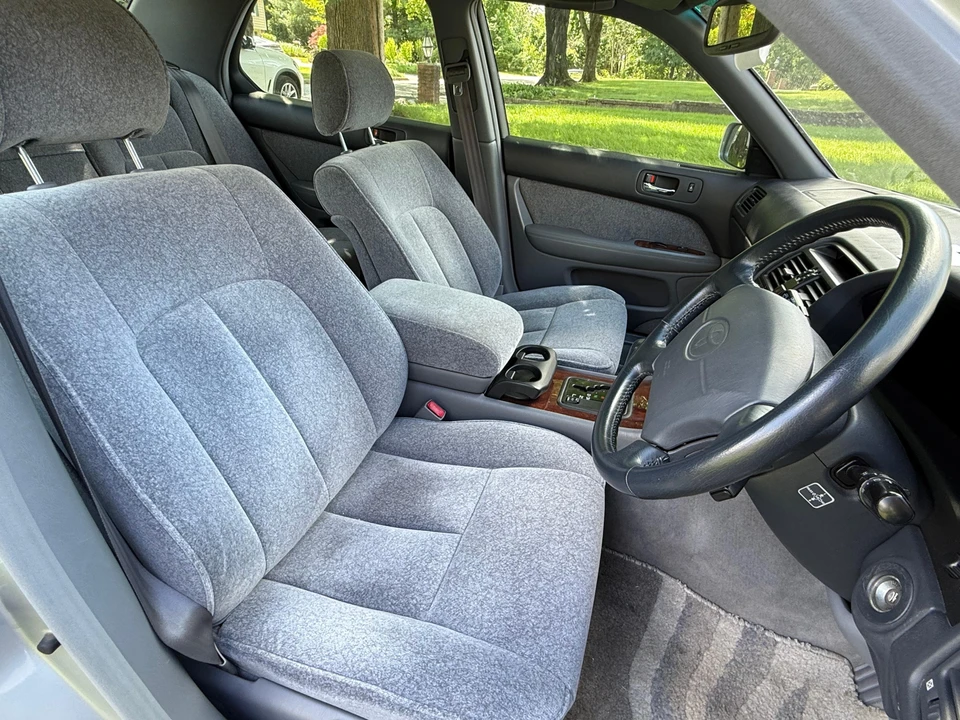 1996 Toyota Celsior 2nd Gen - Image 28 of 31