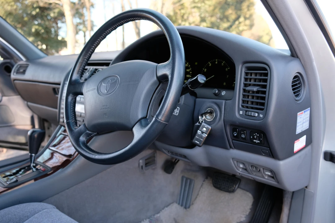 1996 Toyota Celsior 2nd Gen - Image 24 of 31