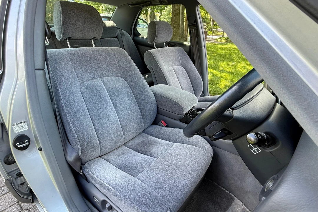 1996 Toyota Celsior 2nd Gen - Image 25 of 31