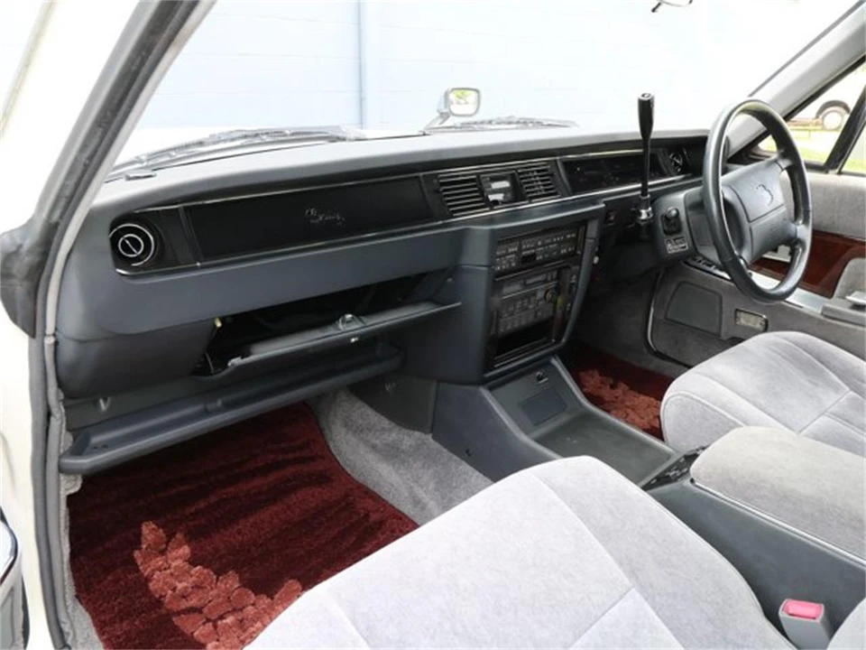 1996 Toyota Century 1st Gen - Image 12 of 31