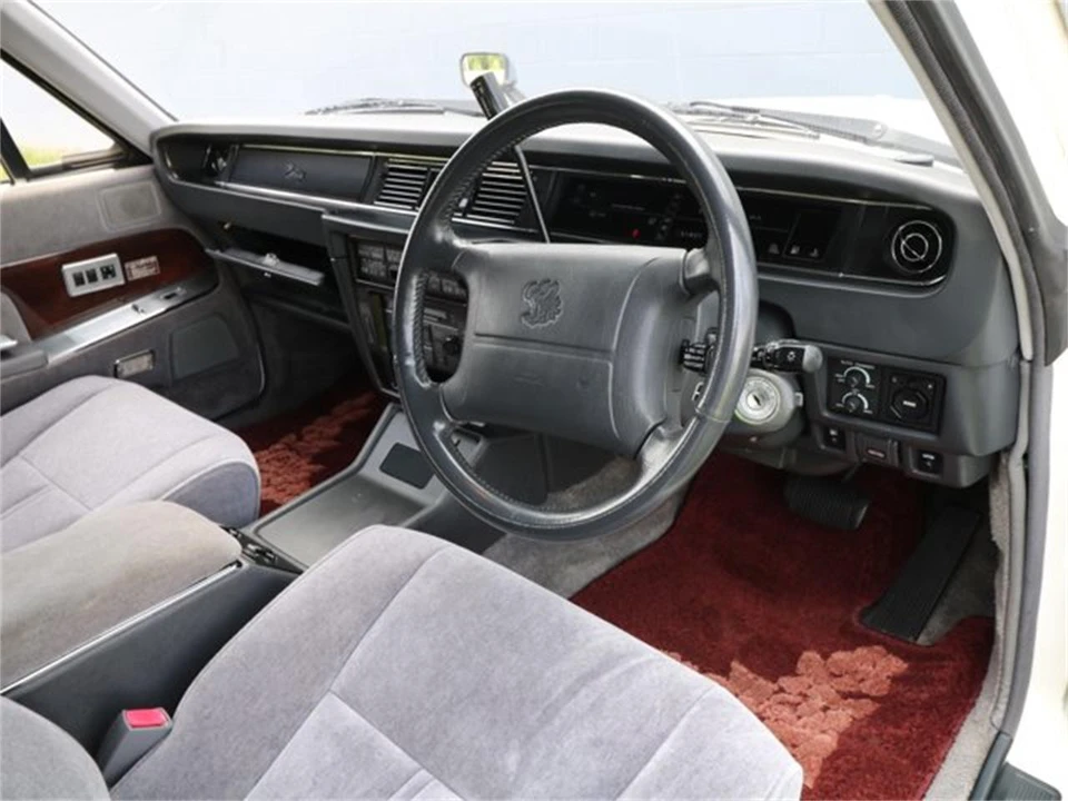 1996 Toyota Century 1st Gen - Image 7 of 31